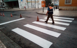 FARO RECUPERA SINALIZAÇÃO HORIZONTAL E PASSADEIRAS DO CONCELHO