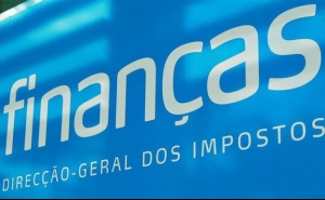 Há 13,5 mil milhões de euros de impostos por cobrar