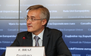 Filho de algarvios que chegou a vice-primeiro-ministro do Luxemburgo orgulhoso das suas raízes