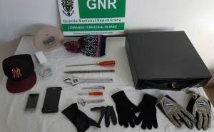 Almancil | 2 detidos por furto