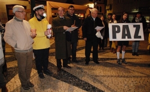 Ferragudo acolheu a manifestação pela Paz integrada na campanha de Natal da Cáritas