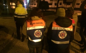 Equipas de rua prestaram acompanhamento social aos sem abrigo e realojaram dez pessoas durante a vaga de frio