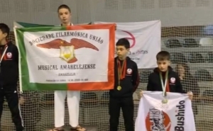 Atletas amarelejenses fazem pódio em prova de Karate 