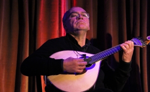 Levar o FADO a quem não pode ir ao FADO