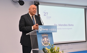 Quarteira homenageia José Mendes Bota no 27.º aniversário da elevação a cidade