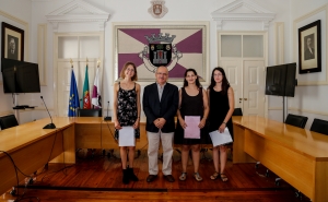 Alunos do Conservatório de Loulé recebem diploma de frequência no curso básico de música