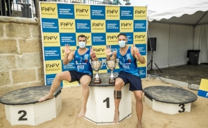 MIGUEL PINHEIRO E NELSON PEREIRA SAGRAM-SE CAMPEÕES NACIONAIS DE FUTEVÓLEI 2020 EM ALBUFEIRA