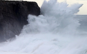Distrito de Faro sob «Aviso Amarelo» devido à agitação marítima