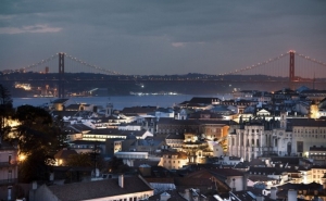 Queda dos vistos gold trava valorização das casas na capital