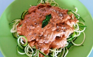 Mercado Municipal inova Conceitos com Demonstração Crudivegana 