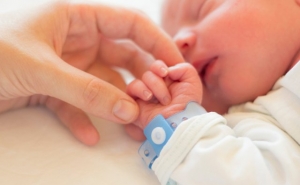 População: Um quarto dos bebés nascidos no Algarve são filhos de mãe estrangeira