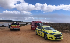 Homem morre no molhe de Alvor na sequência de uma queda acidental 