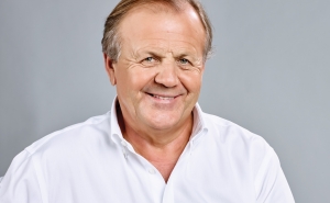 Algarve presta homenagem a Desidério Silva