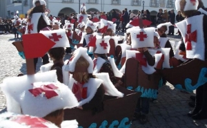 «Lendas, história e factos de Tavira» no carnaval infantil 