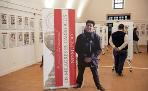 Exposição internacional sobre milagres eucarísticos no mundo pensada por S. Carlo Acutis regressa ao Algarve