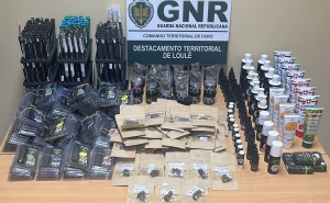 Vilamoura – Apreensão de mais de 700 produtos em loja de canábis