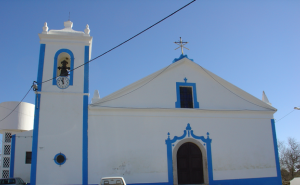 Município de Alcoutim renova envolvente da igreja da Nossa Senhora da Assunção, em Giões