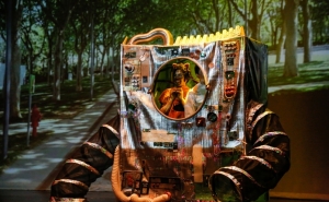 «CLIMAAT 100» - PEÇA DE TEATRO LEVA ALUNOS DE LOULÉ NUMA VIAGEM NO TEMPO SOBRE ALTERAÇÕES CLIMÁTICAS