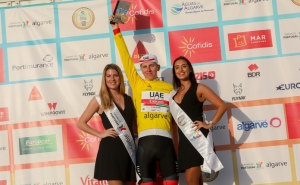 Volta ao Algarve | Tadej Pogačar coroado no Malhão 