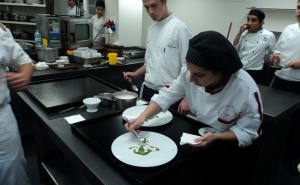 NOVO AVISO DE CONCURSO PARA CURSOS DE ESPECIALIZAÇÃO TECNOLÓGICA