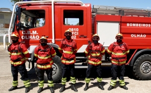 Bombeiros Municipais de Olhão ajudam  a combater incêndios no distrito de Aveiro