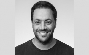 ANTÓNIO ZAMBUJO FAZ ESTREIA NACIONAL DO NOVO DISCO NO CINE-TEATRO LOULETANO