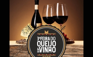 QUEIJO E VINHO INVADEM A BAIXA DE FARO
