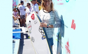 Joana Schenker sagrou-se campeã mundial de bodyboard