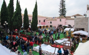ALDEIA DOS SONHOS, VILA DOS HERÓIS, AVÔ CANTIGAS E RUCA VÃO SURPREENDER VISITANTES DURANTE O NATAL NO CONCELHO DE LOULÉ