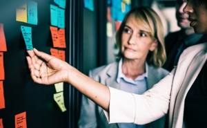 Estes segredos ajudam-te a ser «insubstituível» no trabalho...