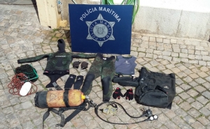 Polícia Marítima combate apanha ilegal de Pepinos do Mar em Faro (com vídeo)