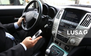 Arranca terça-feira campanha para fiscalizar uso do telemóvel durante condução