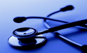Uma centena de vagas para médicos no Algarve