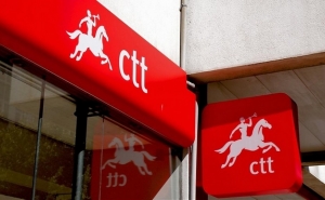 Site dos CTT renovado dá prioridade aos dispositivos móveis