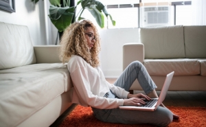 Trabalhas a recibos verdes? Novo simulador ajuda-te a calcular descontos