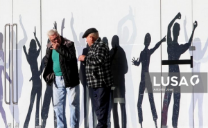 Covid-19: Governo aprova procedimentos para lares residenciais para idosos