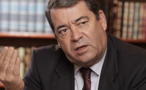 Marinho e Pinto em campanha eleitoral no Algarve