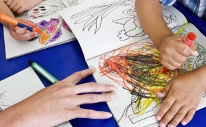 Ministério Público investiga alegados maus tratos a bebés em creche em Faro