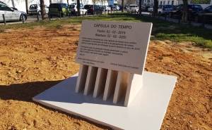 FARO TEM UMA CÁPSULA DO TEMPO