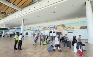 Algarve reforça notoriedade do destino e ativa marca com painel gigante no Aeroporto de Faro