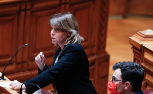 Covid-19: Deputados chumbam medida do BE que alargava apoios às rendas até final do ano