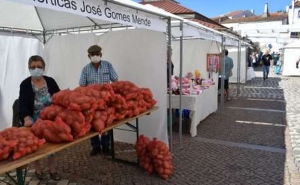 Mercado de Pequenos Produtores e Artesãos do Concelho acontece no sábado