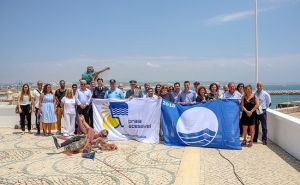 Lagos hasteou a Bandeira Azul em todas as zonas balneares