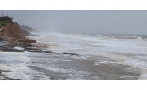 Reforço de areia das praias entre Quarteira e Garrão arranca segunda-feira e termina antes da época balnear 
