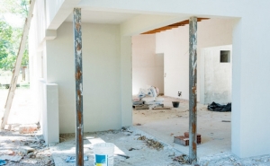 Mão-de-obra torna construção de casas novas mais cara