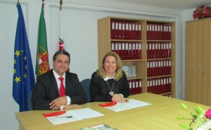 «A Voz de Loulé» e «A Voz do Algarve» assinam protocolo com a DECO