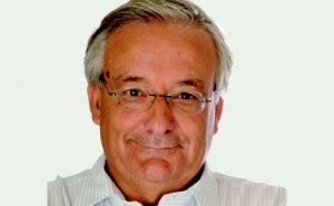 FERNANDO ROSAS EM LOULÉ PARA FALAR DO TRABALHO DOS PORTUGUESES NA ALEMANHA NAZI