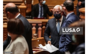 Covid-19: Governo já mandou processar subsídio de risco para profissionais de saúde