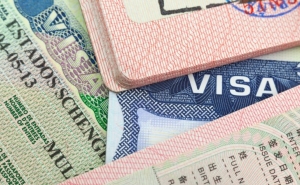 Portugal não acompanha 11 Estados-Membros na isenção de vistos para a China