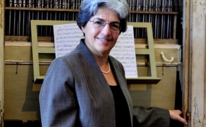 Organista brasileira Elisa Freixo apresenta-se em Tavira